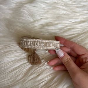 Beige friendship bracelet